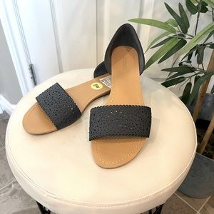 NWT Nicole brand wide width navy flat with sparkling detail.